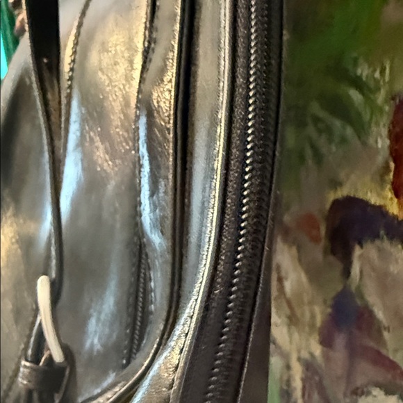 HOBO Black Leather Shoulder sling back/shoulder bag - Picture 9 of 16